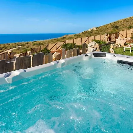 Villa Faraglioni Cala Bianca