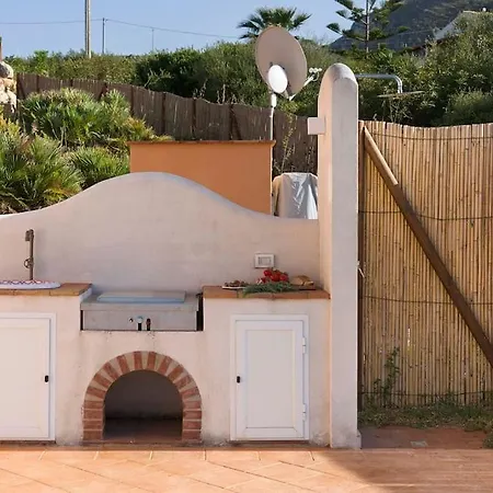 Faraglioni Cala Bianca Villa