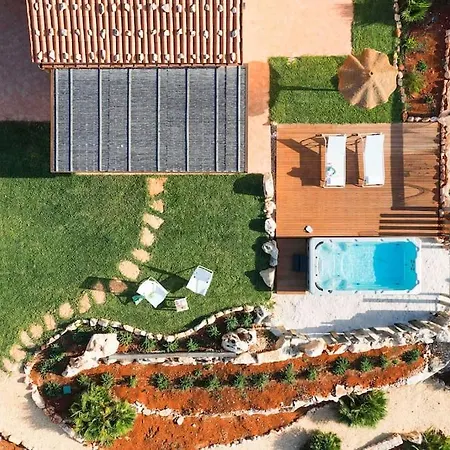 Faraglioni Cala Bianca Villa